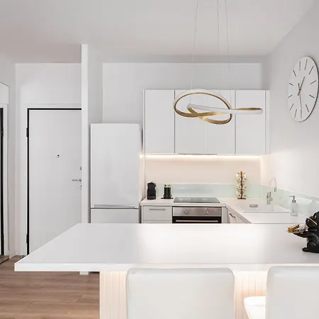 Acropolis Sherlock Apartment